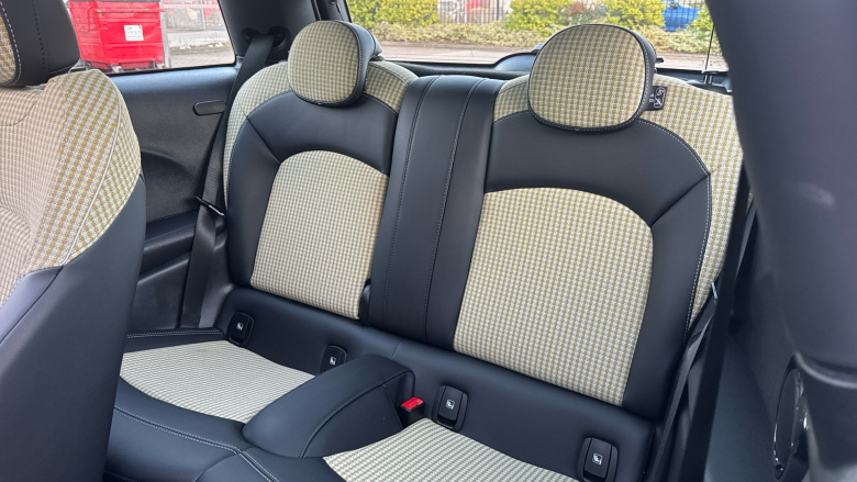 MINI Hatchback 135kW Cooper S Resolute Edition 33kWh 3dr Auto Electric Hatchback